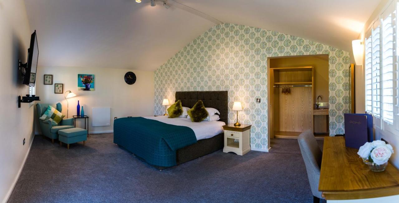Manor Court Hotel Carnaby Exteriér fotografie